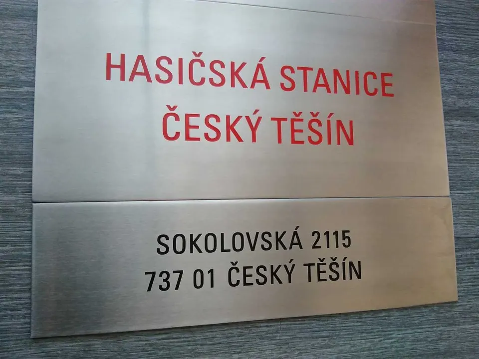 Tabule hasičské stanice – leptaná nerez